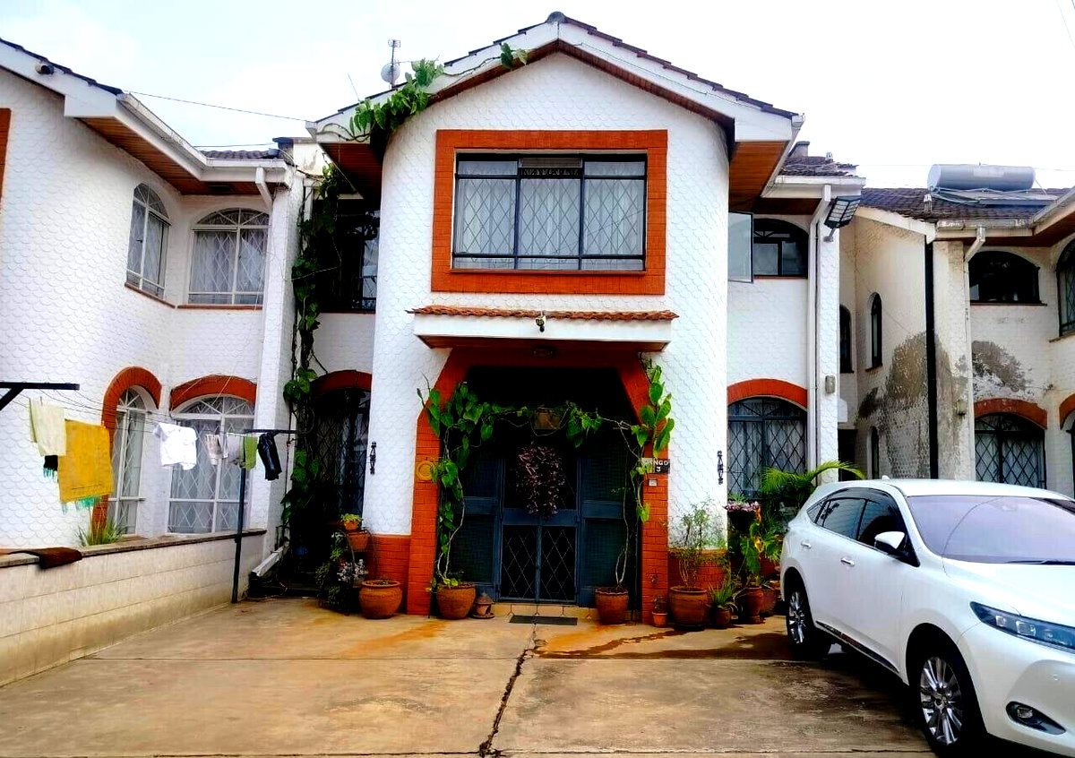 1987 Manji Townhouse with Own Title Deed - Parklands