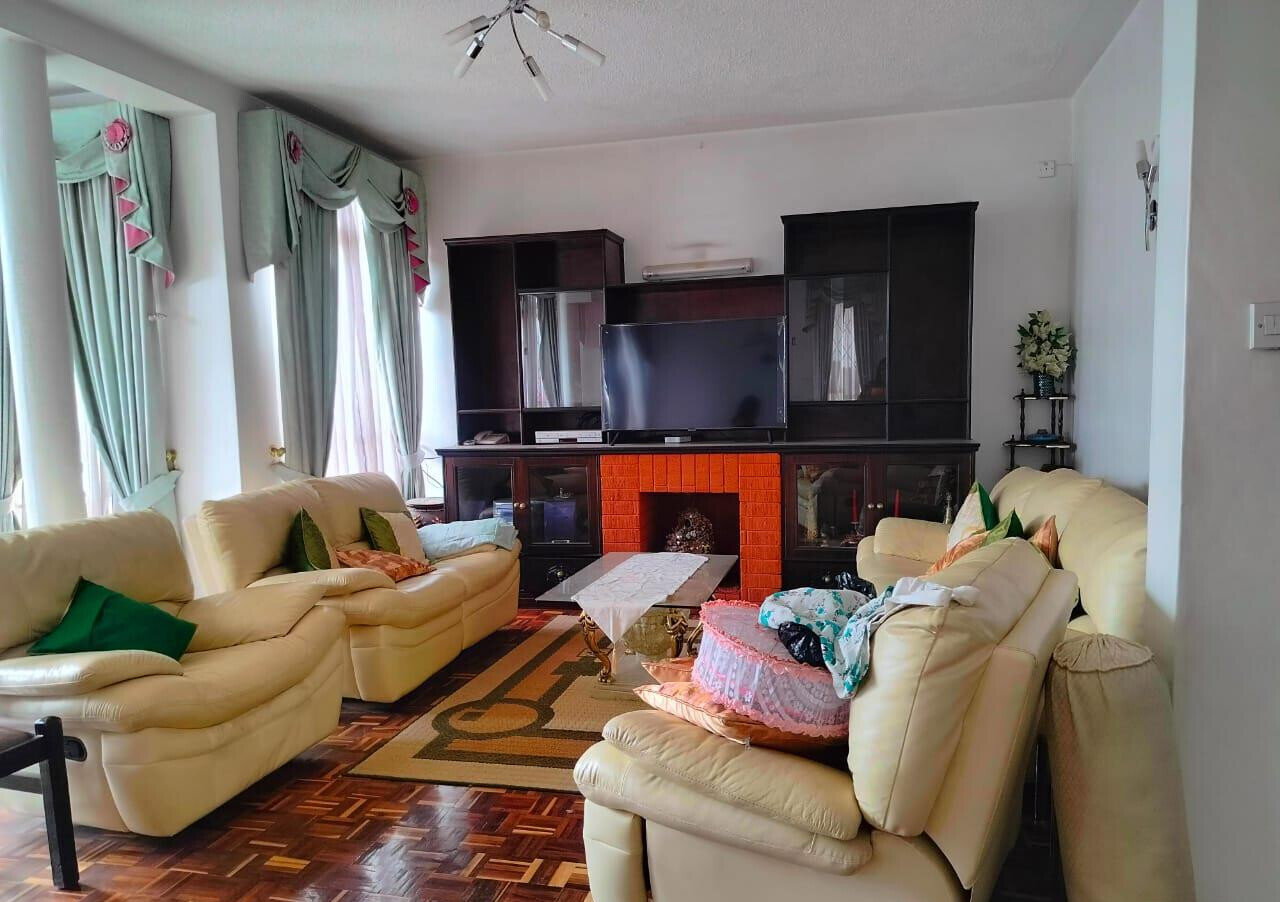1987 Manji Townhouse with Own Title Deed - Parklands