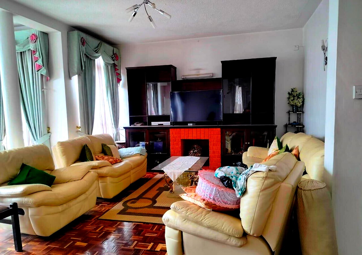 1987 Manji Townhouse with Own Title Deed - Parklands