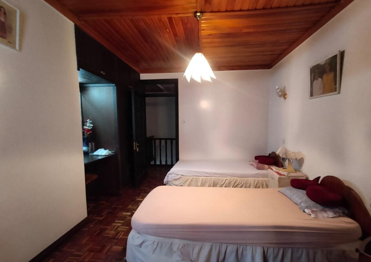1987 Manji Townhouse with Own Title Deed - Parklands