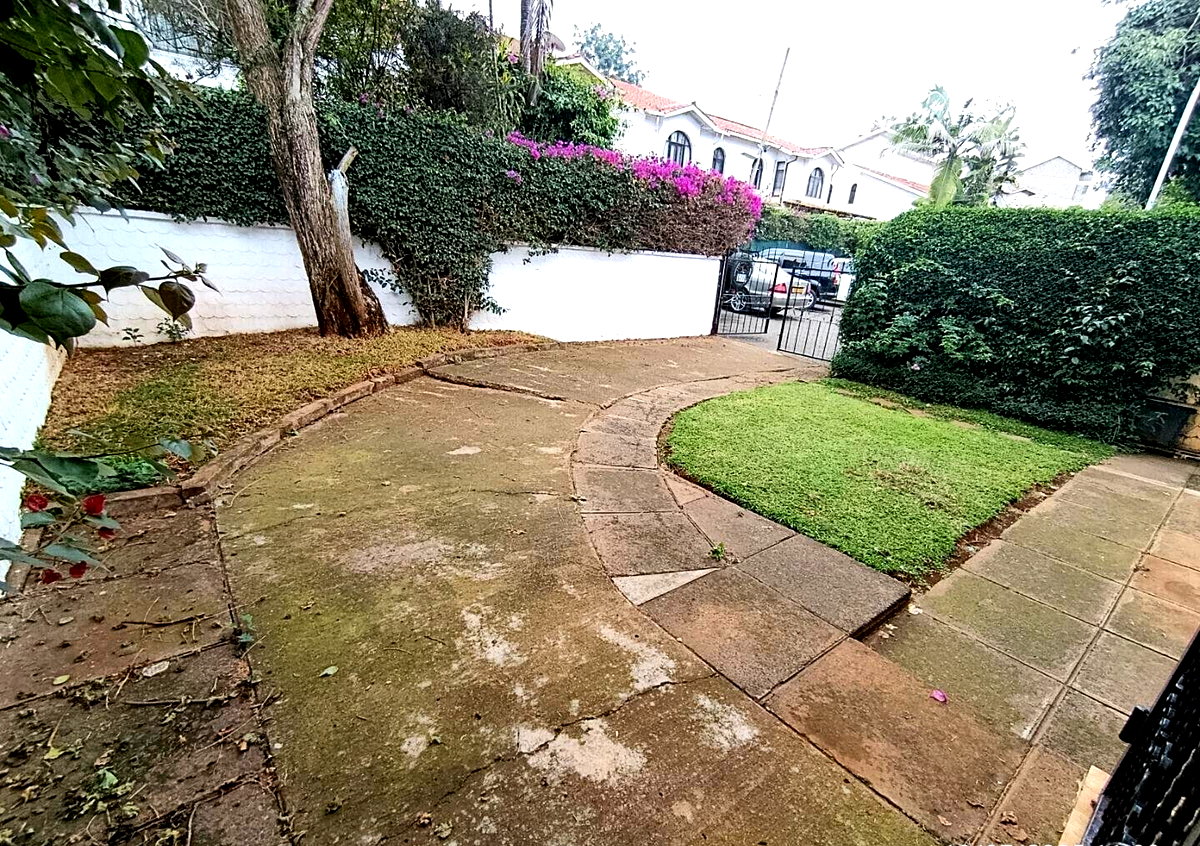 Spacious 4BR Townhouse with Garden & DSQ - Kileleshwa