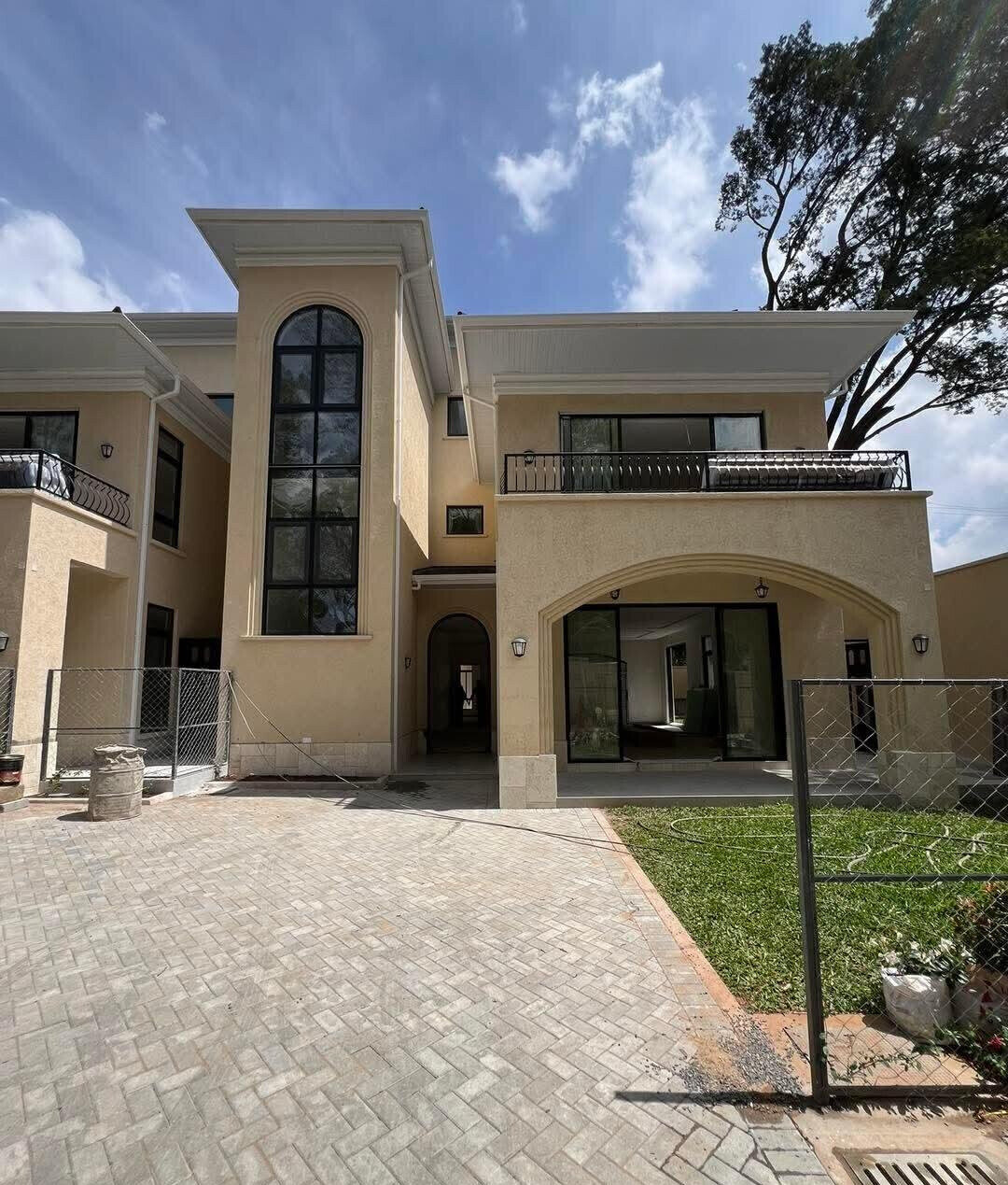 6-Bed Townhouse with Office & 2 DSQs - Lavington