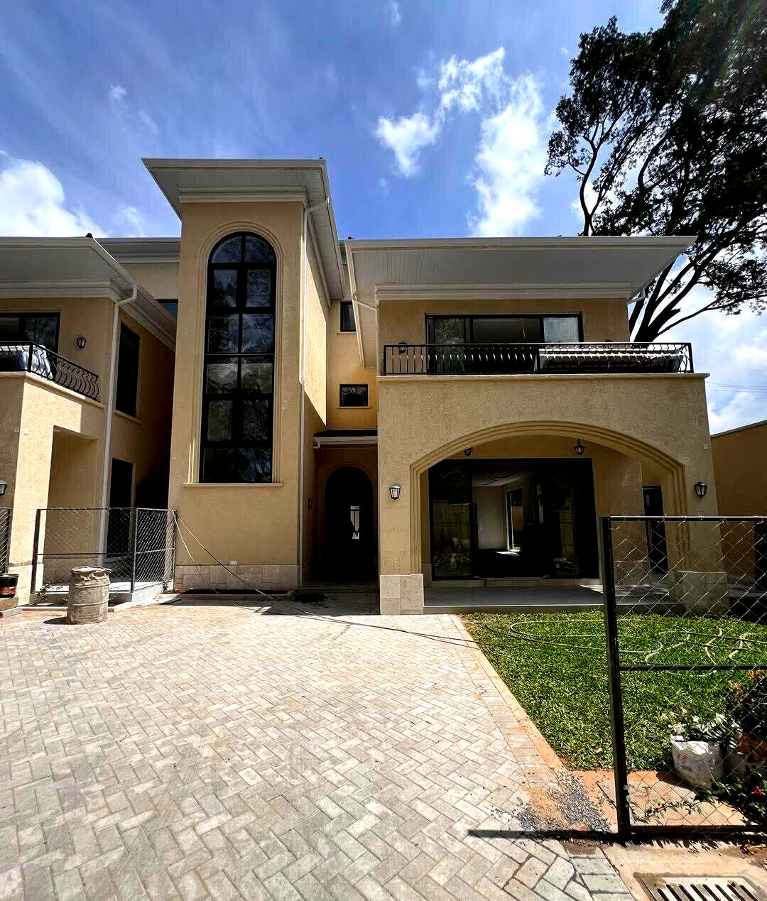 6-Bed Townhouse with Office & 2 DSQs - Lavington