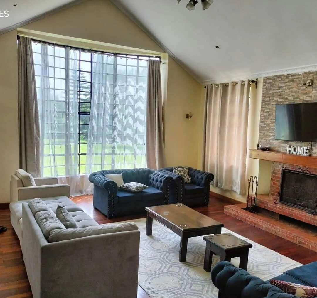 5-Ensuite Villa with Two Sitting Areas & DSQ – Miotoni, Karen