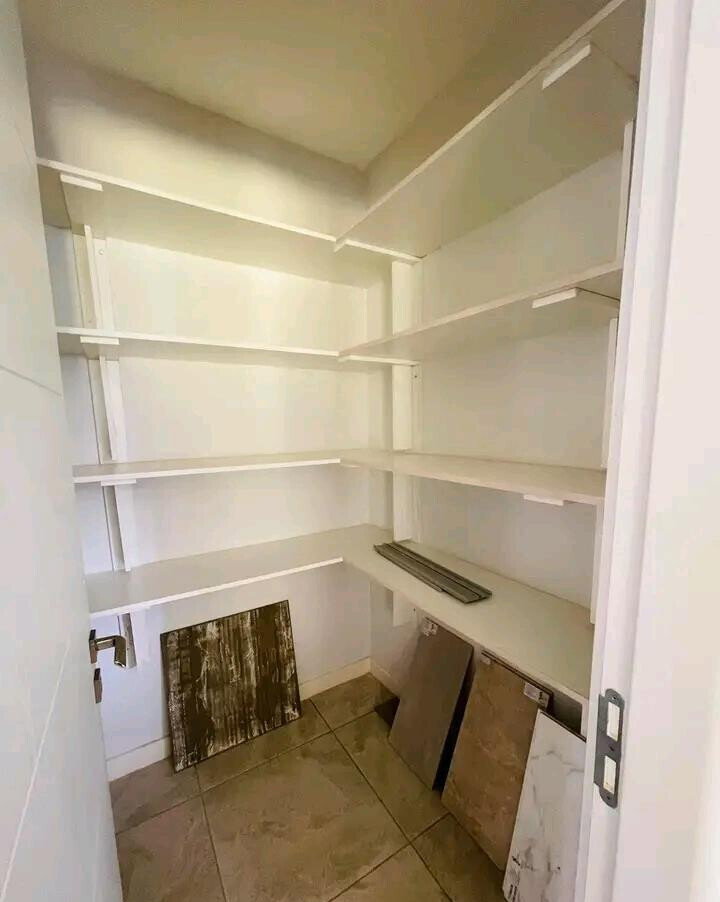 4BR All-Ensuite Townhouse with Pool & Gym - Runda