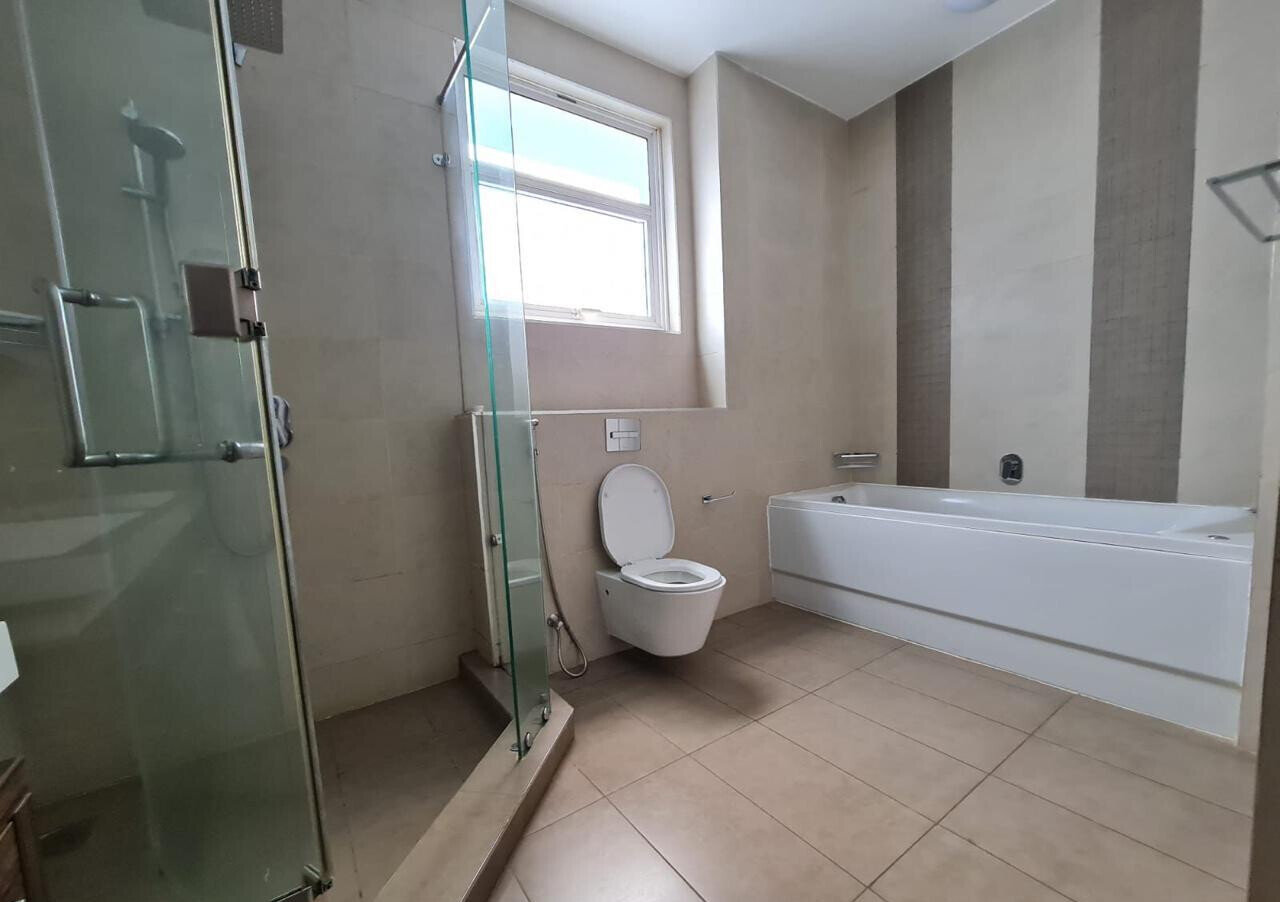 4BR All-Ensuite with Home Office & Pool - Spring Valley