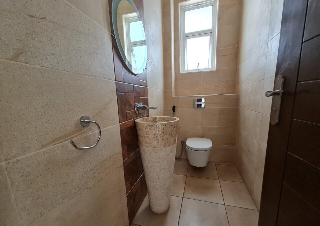 4BR All-Ensuite with Home Office & Pool - Spring Valley