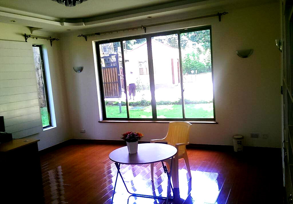 5-Ensuite Townhouse with Fireplace & Jacuzzi - Lavington Gated Compound