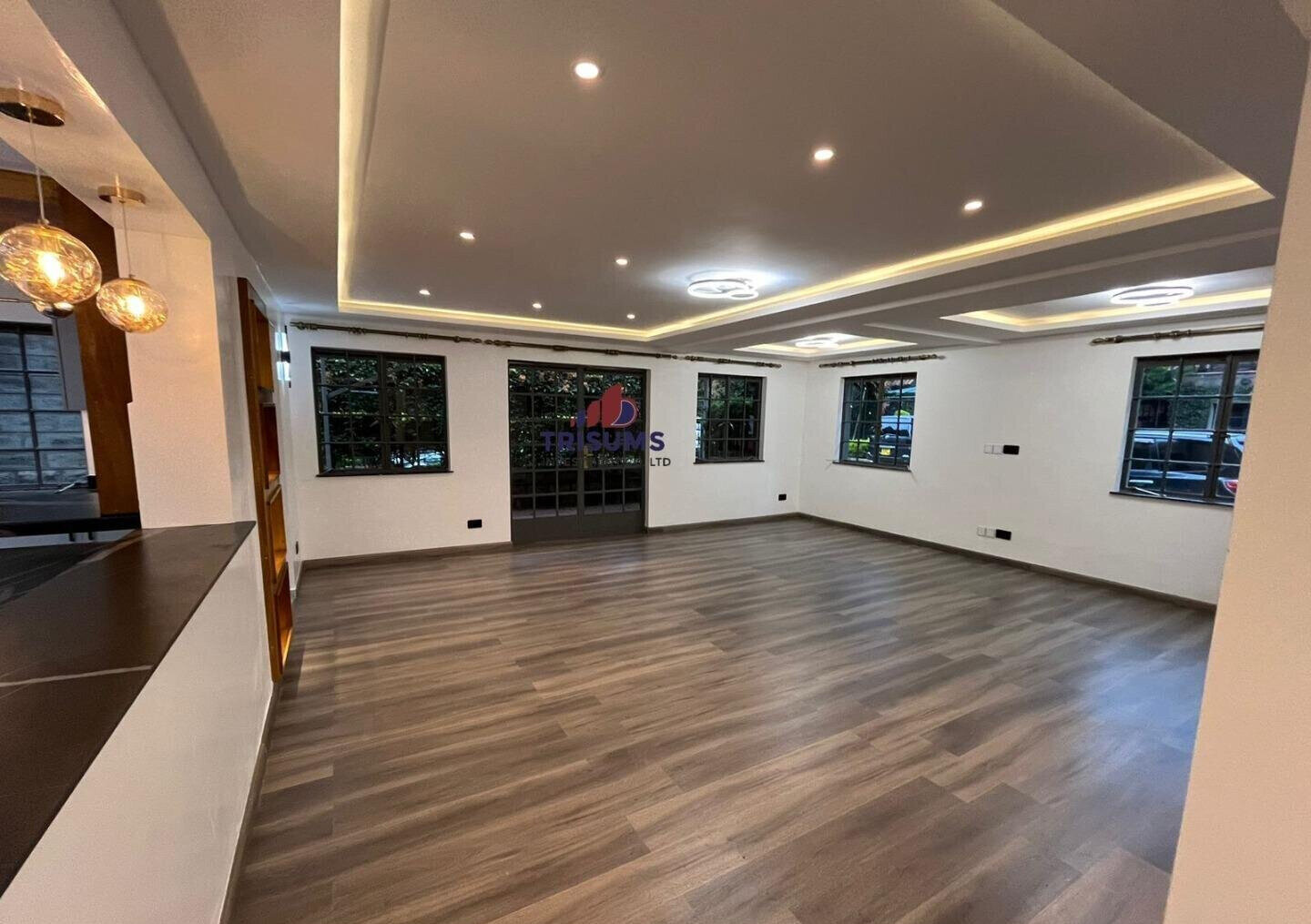 Newly Renovated 5BR All-Ensuite Townhouse with DSQ - Kileleshwa