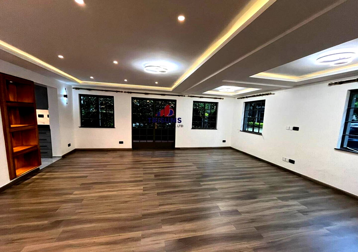 Newly Renovated 5BR All-Ensuite Townhouse with DSQ - Kileleshwa