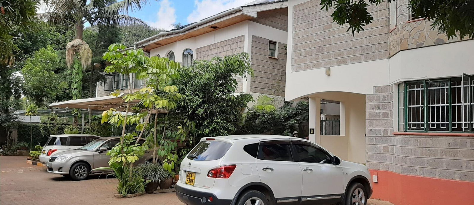 4-Ensuite Townhouse with DSQ & Wooden Floors - Westlands