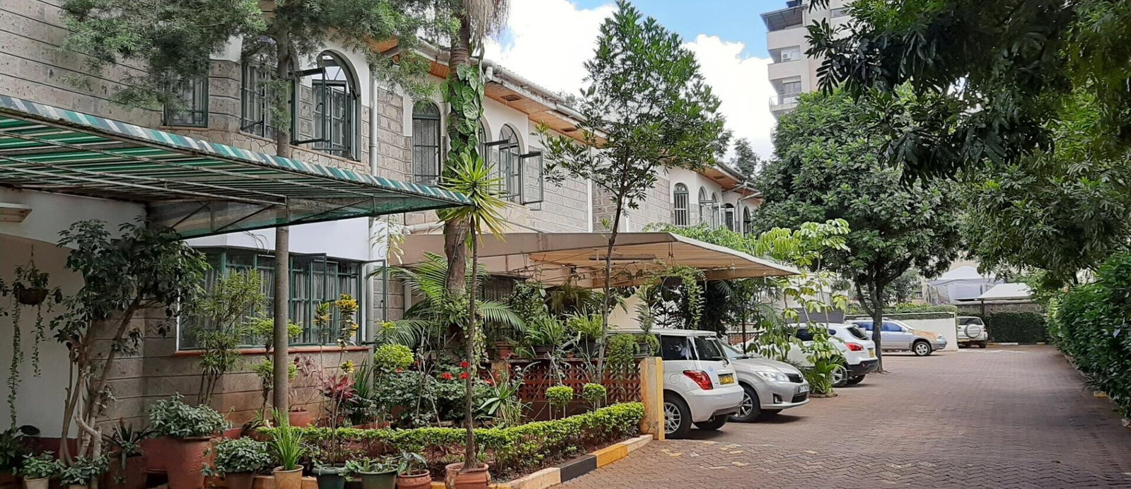 4-Ensuite Townhouse with DSQ & Wooden Floors - Westlands