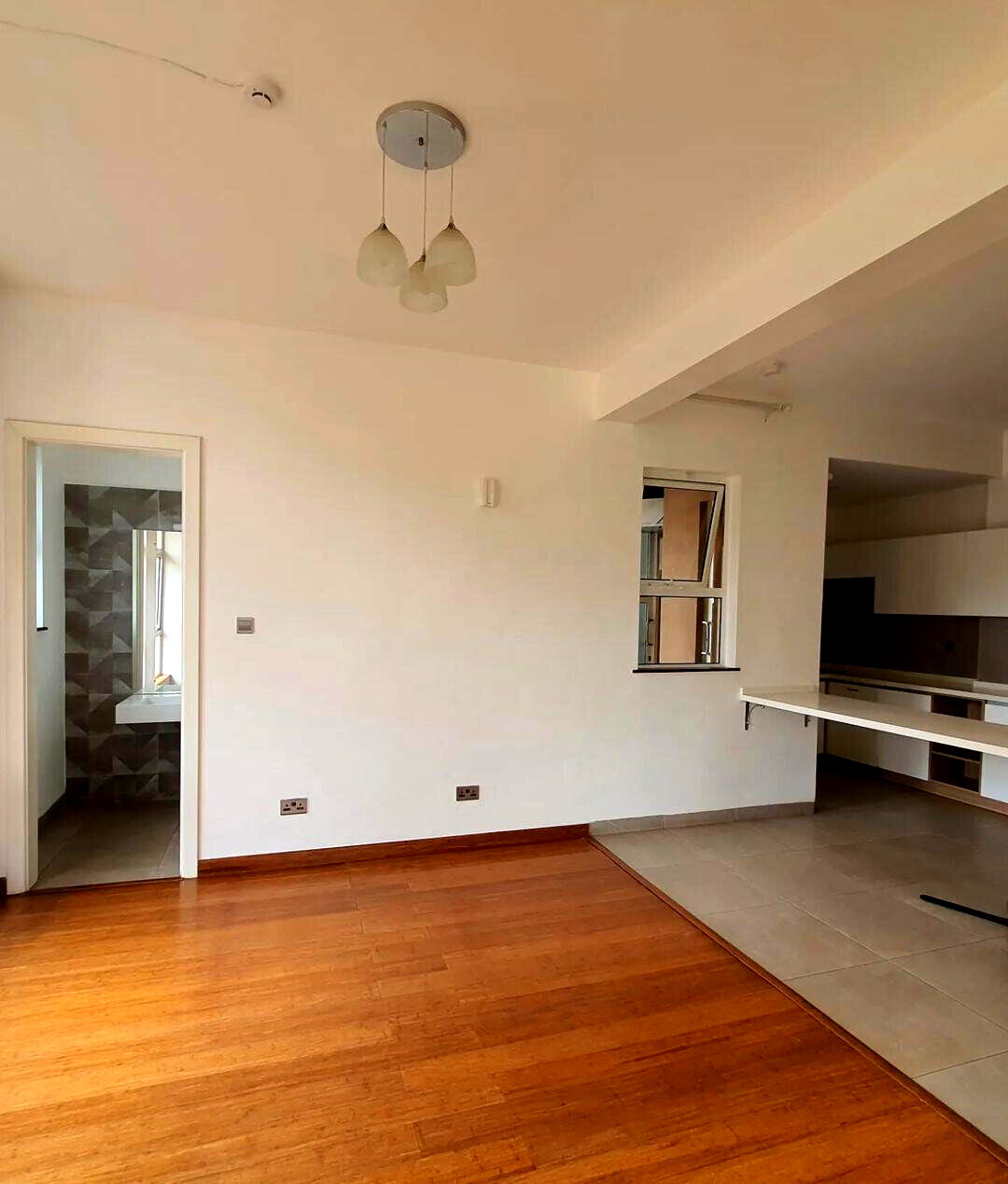 4BR Townhouse with DSQ & Backyard - Lavington Gated Community