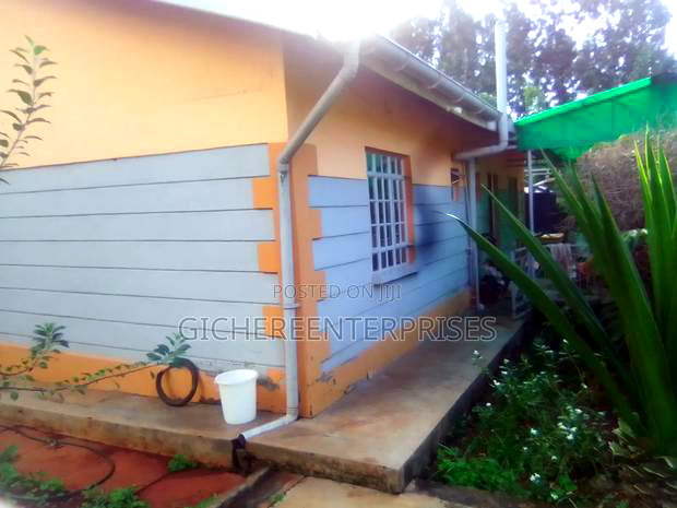 Garden Estate 3/Bedroomed House on 1/2acre 55m