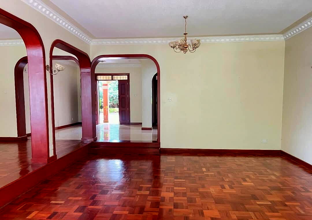5-Ensuite Townhouse with Private Garden & DSQ - Lavington Gated