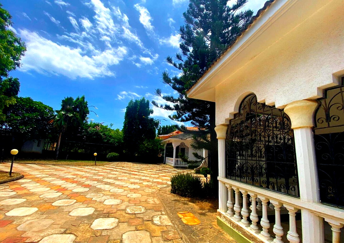 4BR All-Ensuite Maisonette with Guest Wing & Mini Bar - Shanzu, Nyali