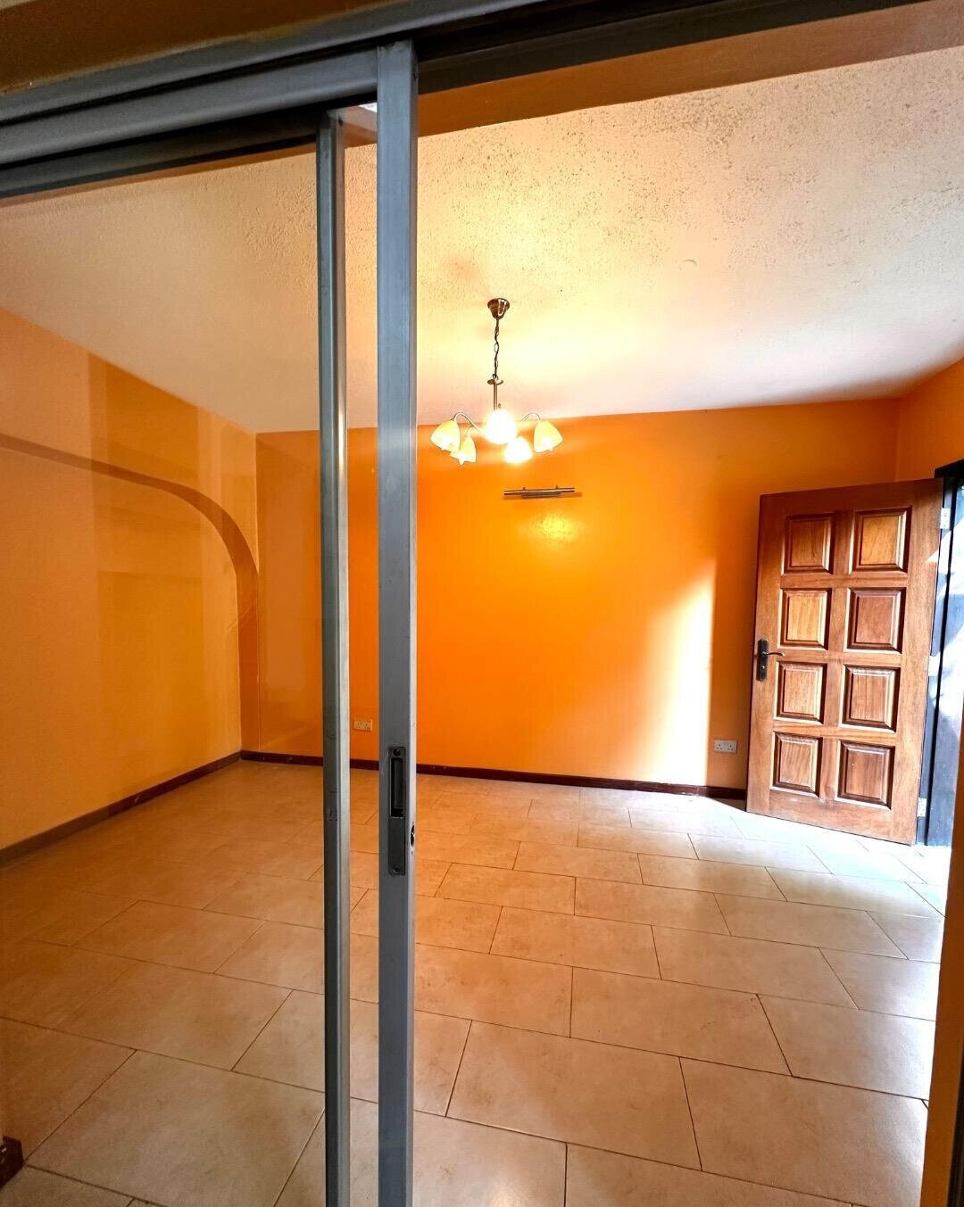 3-Level Townhouse with Sunken Lounge & Study - Kilimani