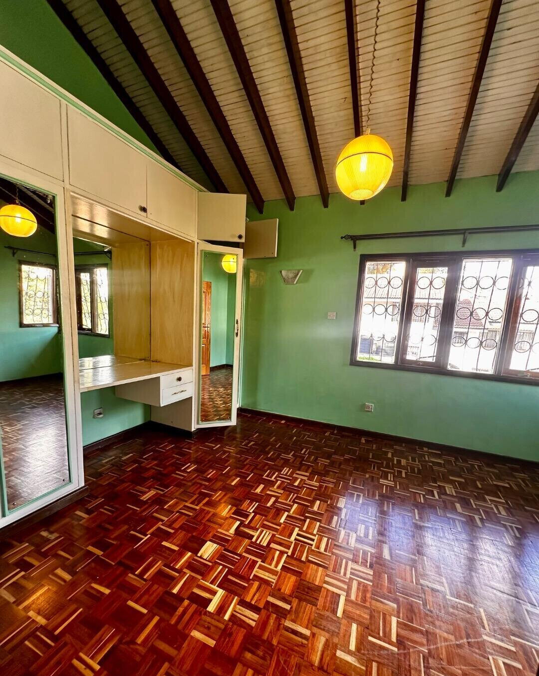 3-Level Townhouse with Sunken Lounge & Study - Kilimani