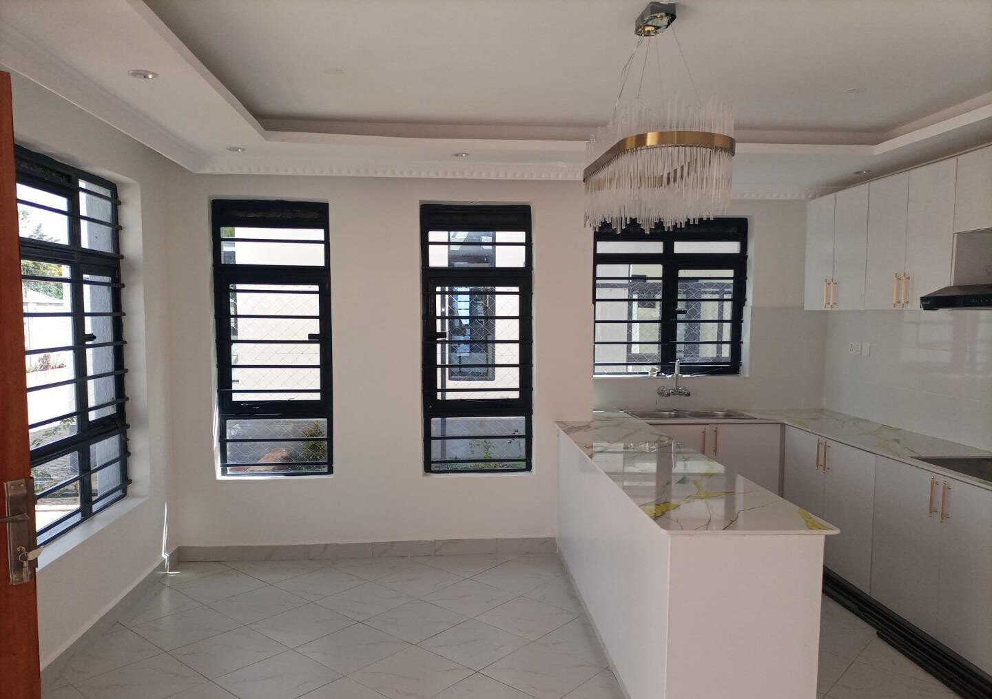 4BR All-Ensuite Townhouse with DSQ - Ready to Move In, Kimbo