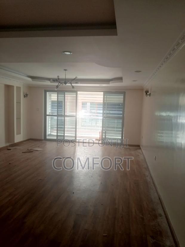 5bdrm Duplex in Kilimani, State House Area for rent