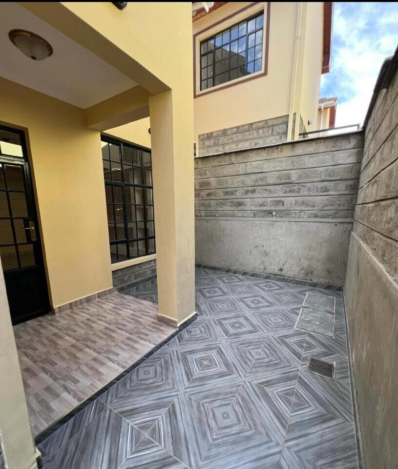 5BR All-Ensuite Townhouse with Borehole & Gated Security - Ngong