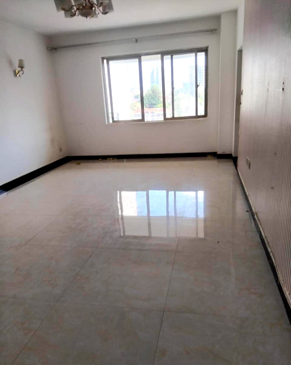 3BR with Balcony & Backup Power - Kileleshwa