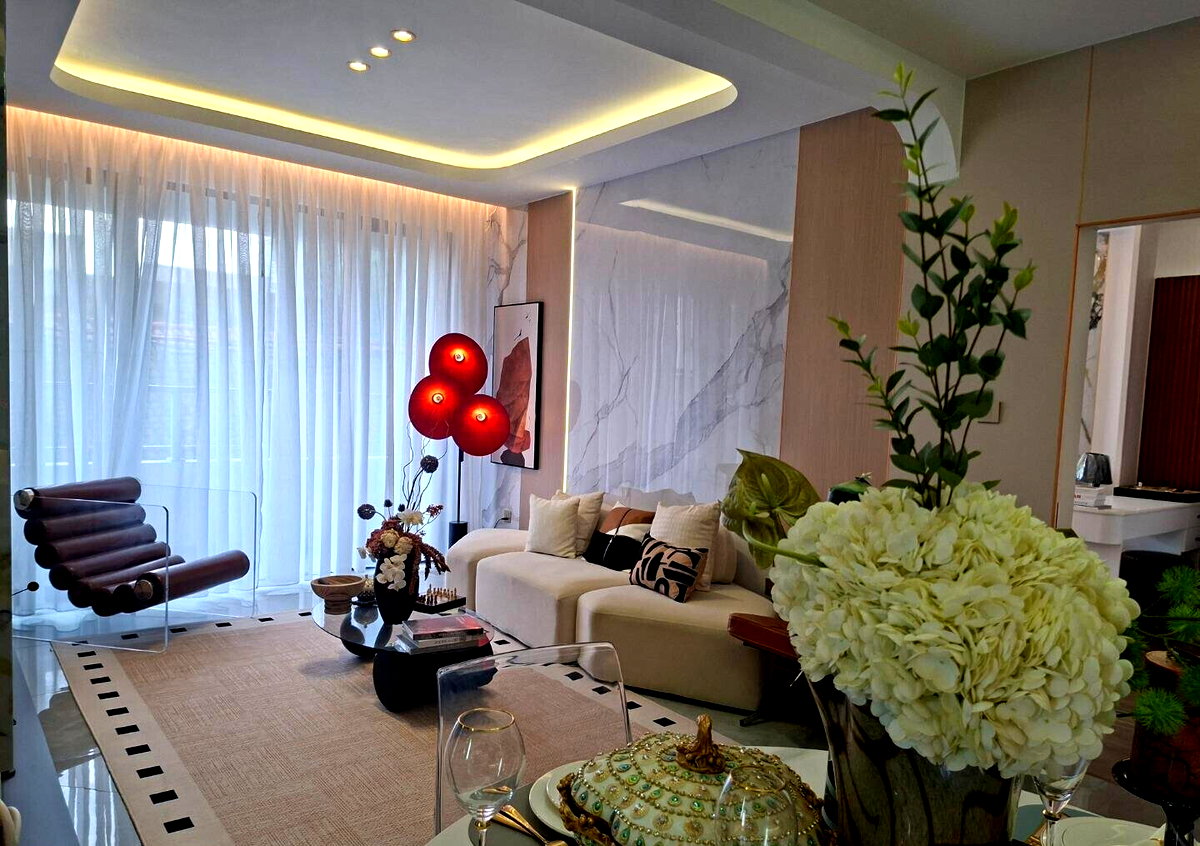 5BR Duplex + Study + DSQ with Heated Pool & Smart Access - Westlands