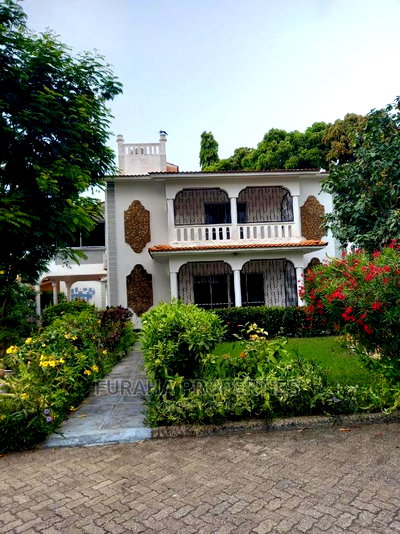 4bdrm Maisonette in Nyali for sale - Image 5