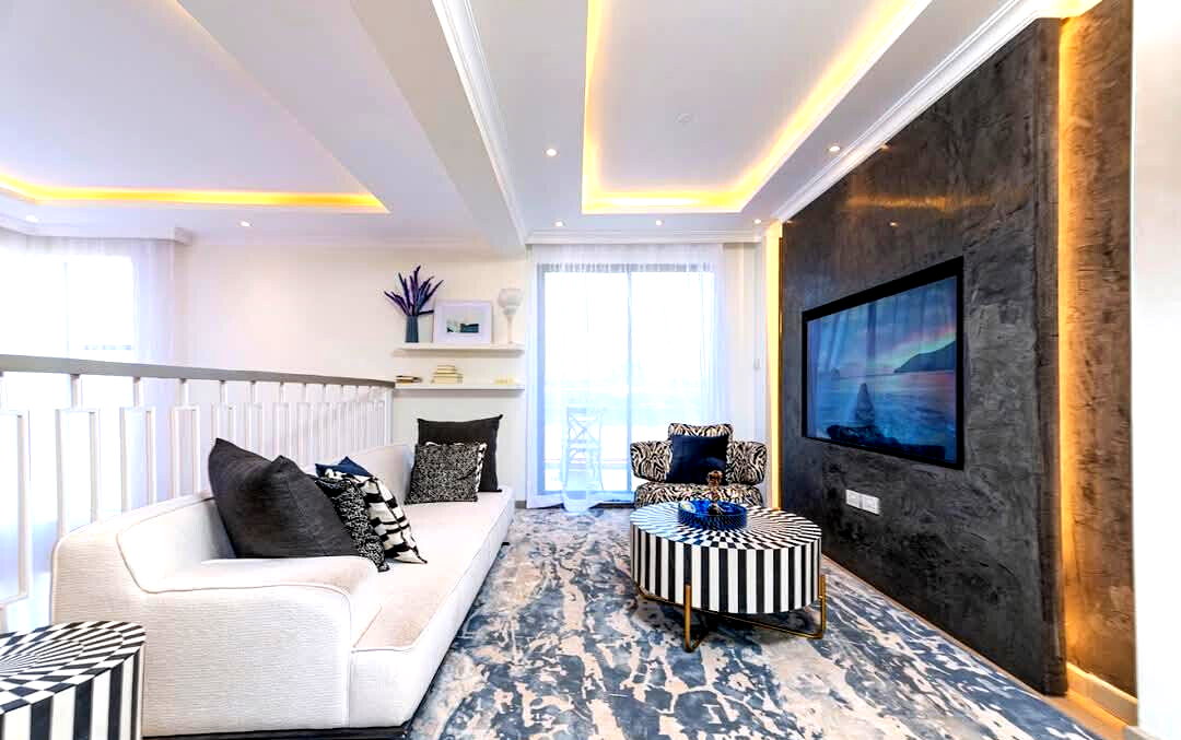 4BR Villa with Double-Volume Lounge & Solar Panels - Membley