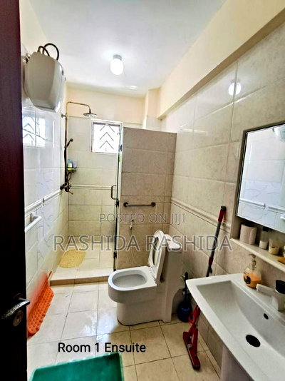 4bdrm Apartment in Kizingo for sale - Image 8
