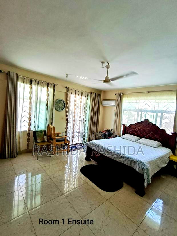 4bdrm Apartment in Kizingo for sale