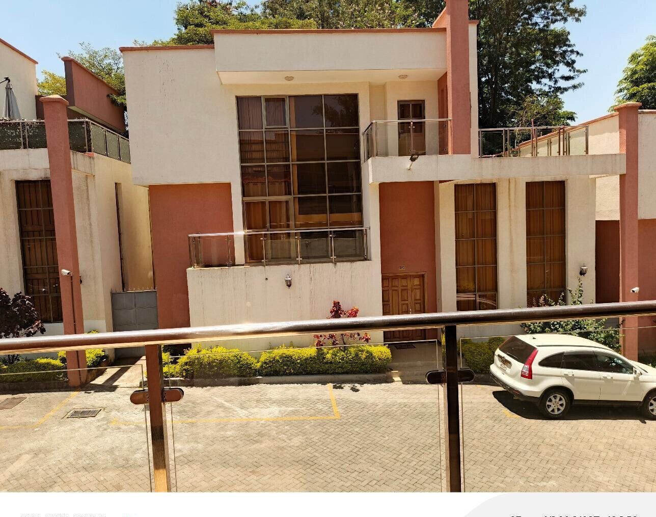 Charming 5-Ensuite Townhouse with Fireplace & DSQ - Lavington