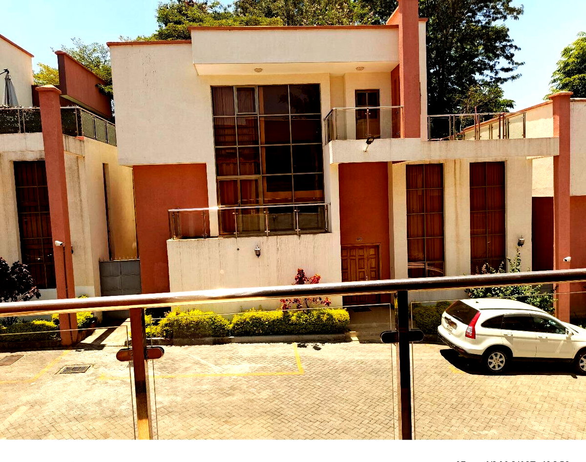 Charming 5-Ensuite Townhouse with Fireplace & DSQ - Lavington
