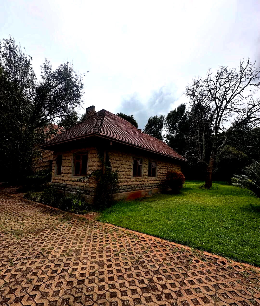5-Bed Townhouse with Breakfast Area & DSQ – Karen Gated Community