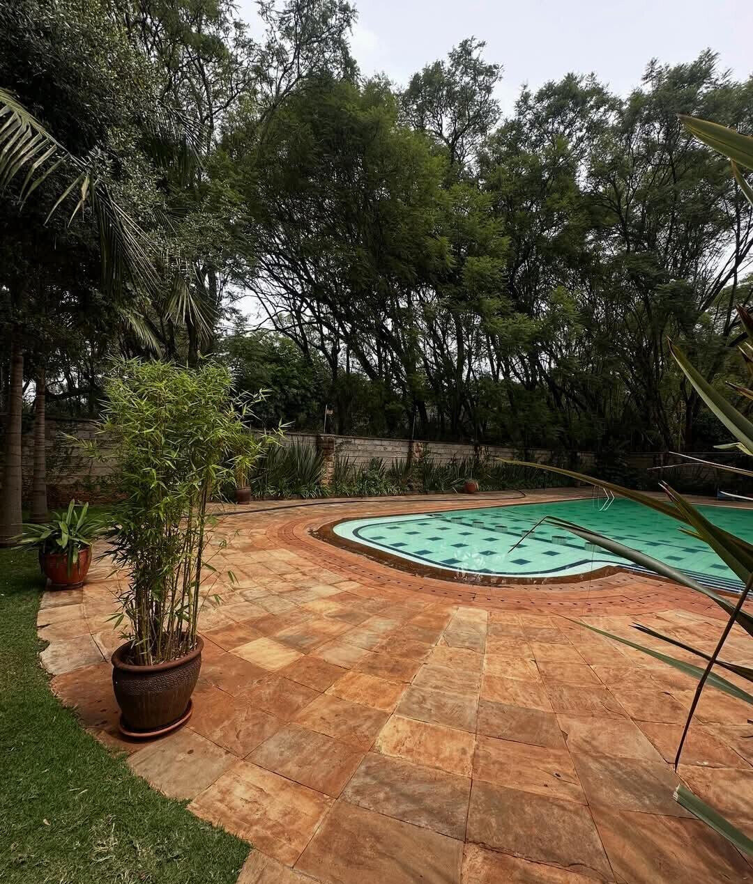 5-Bed Townhouse with Breakfast Area & DSQ – Karen Gated Community