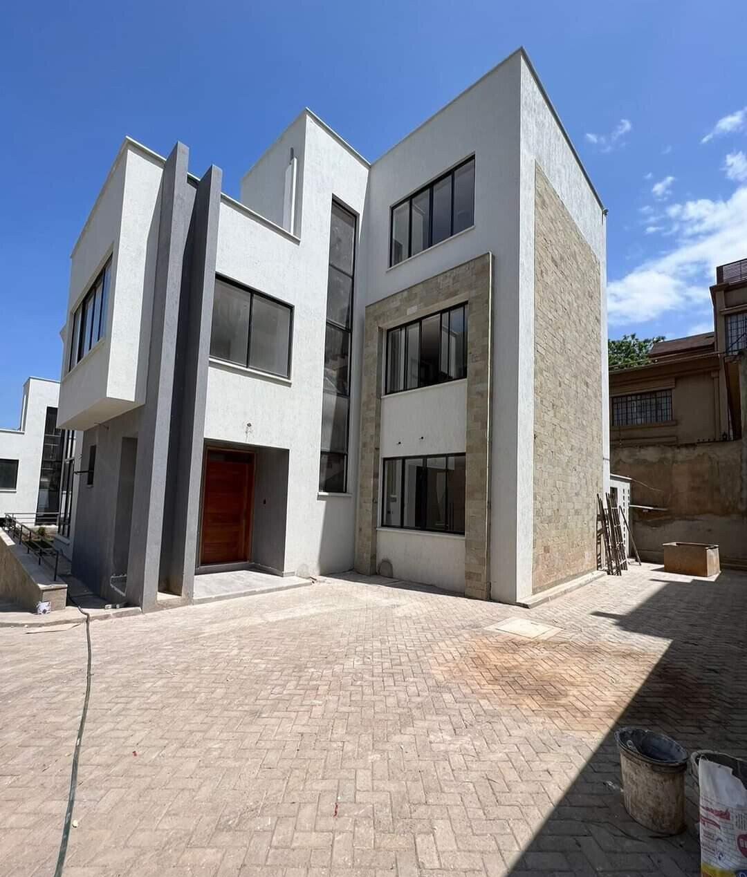 5-Ensuite Townhouse with DSQ in 7-Unit Gated Community - Lavington