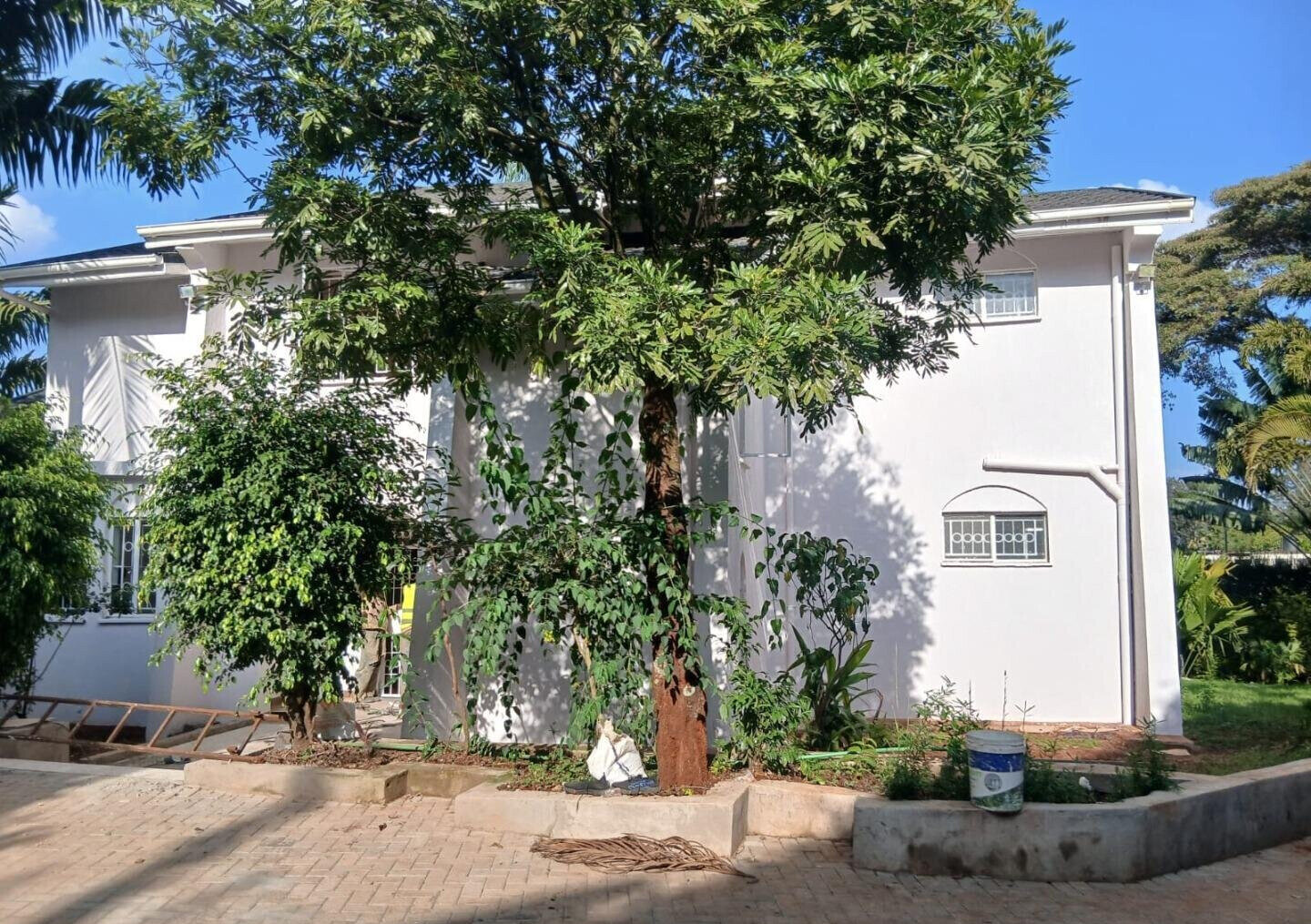 Newly Built 5BR All-Ensuite Townhouse on Half Acre - Runda