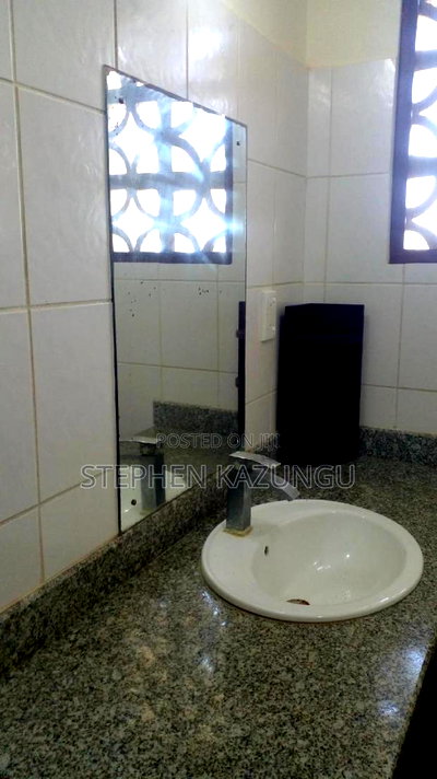 Furnished 4bdrm House in Golf &amp; Living, Ukunda for rent - Image 15