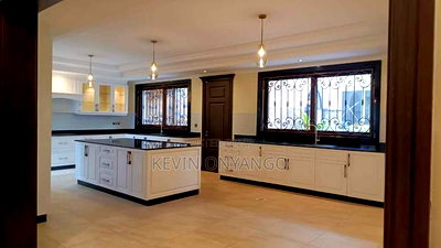 7bdrm Mansion in Karen for sale - Image 3