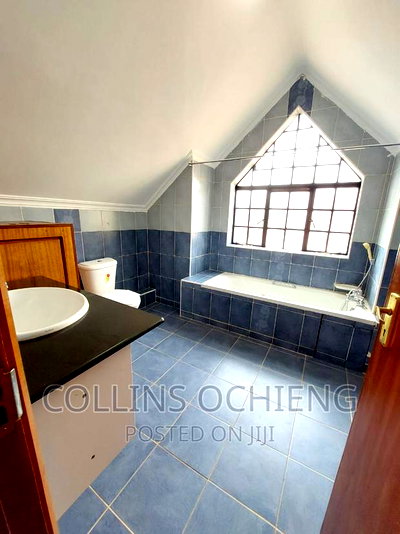 5bdrm Maisonette in Lavington for sale - Image 16