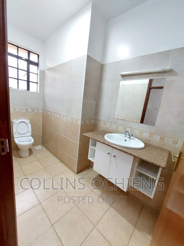 5bdrm Maisonette in Lavington for sale