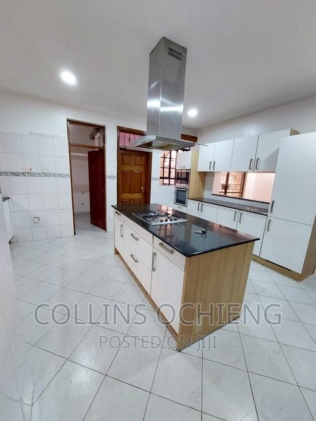 5bdrm Maisonette in Lavington for sale