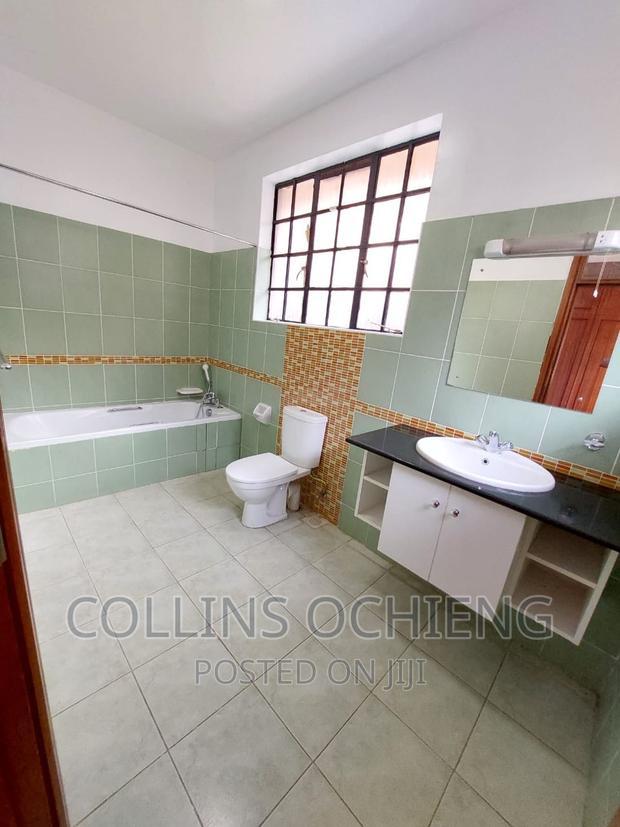 5bdrm Maisonette in Lavington for sale