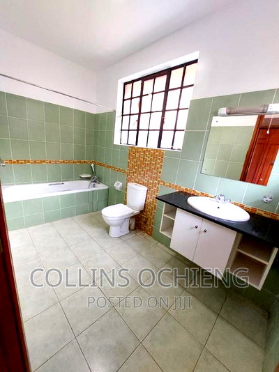 5bdrm Maisonette in Lavington for sale - Image 8