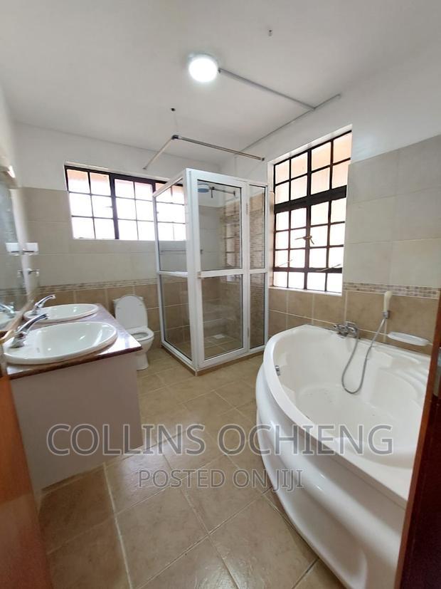 5bdrm Maisonette in Lavington for sale