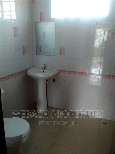 3bdrm Mansion in Quarry Road, Viraj Area for rent - Image 6