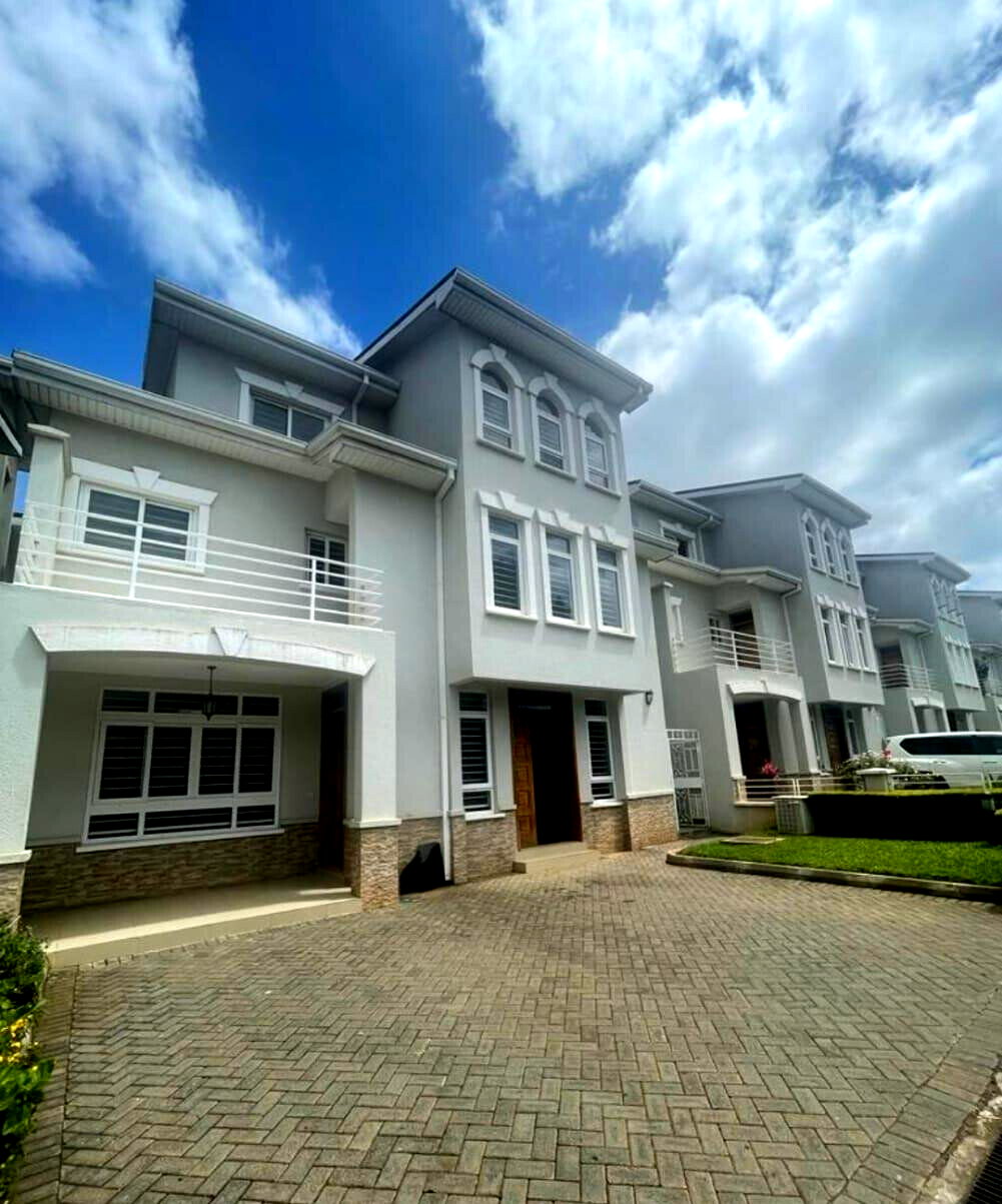 Architectural Masterpiece with 5 En-Suites & Tenant Income - Lavington