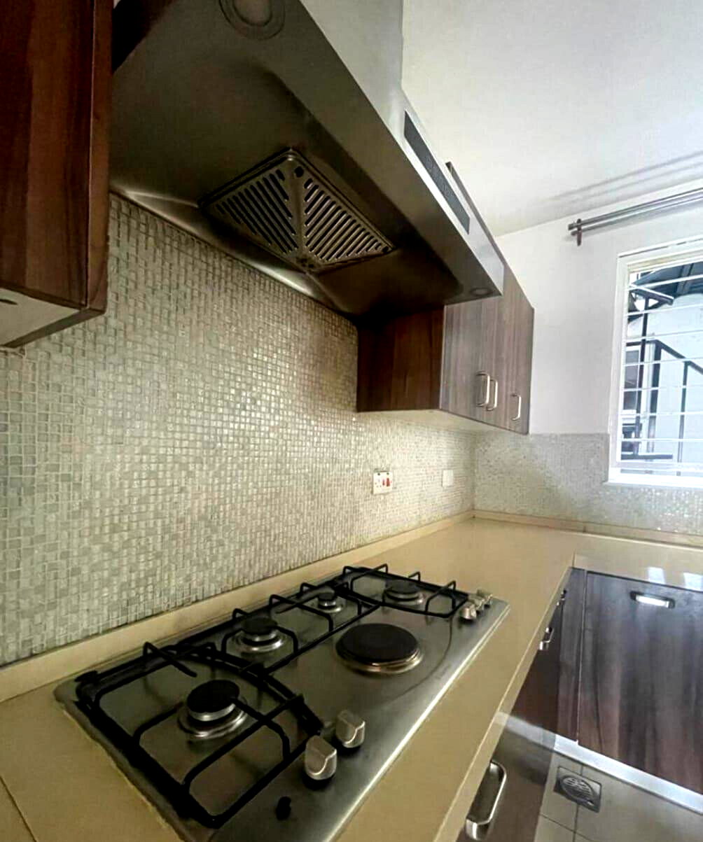 Architectural Masterpiece with 5 En-Suites & Tenant Income - Lavington