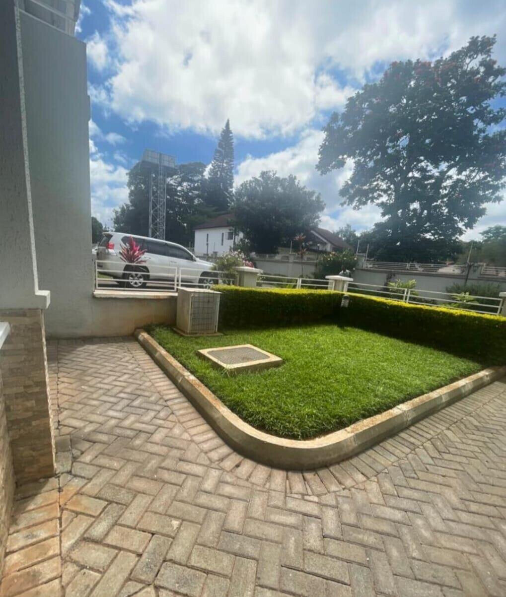 Architectural Masterpiece with 5 En-Suites & Tenant Income - Lavington