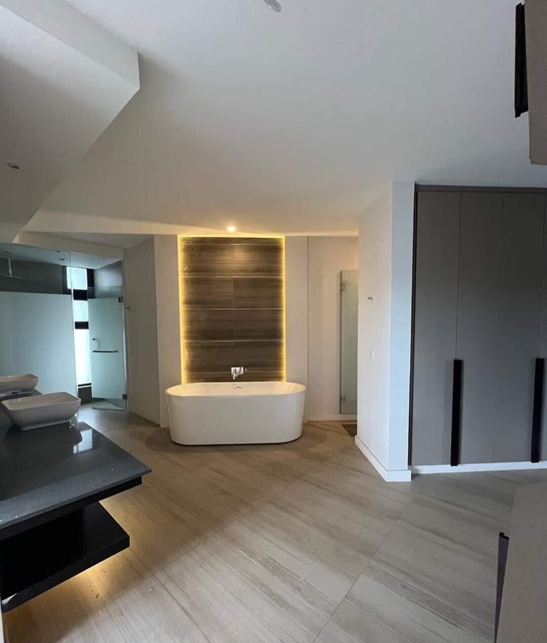 4-Ensuite Townhouse with Rooftop Terrace & Generator - Lavington